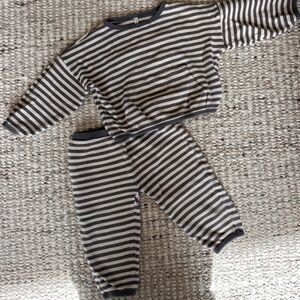 Quincy Mae set 2-3 yrs